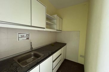 Laman Seri Business Park