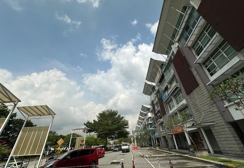 Laman Seri Business Park