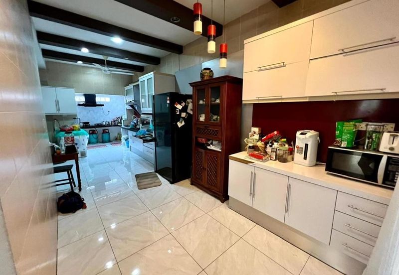 Fully Renovated End Lot Double Storey Terrace Jalan Jeriji Bukit Jelutong