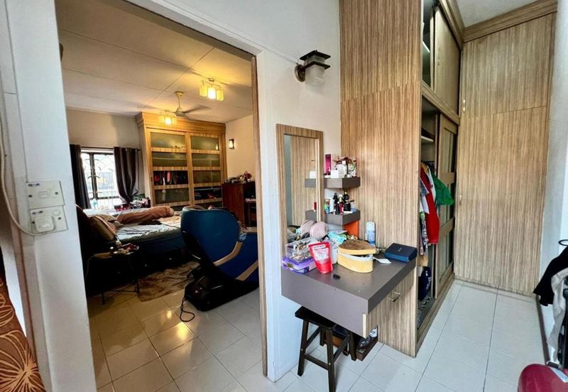 Fully Renovated End Lot Double Storey Terrace Jalan Jeriji Bukit Jelutong