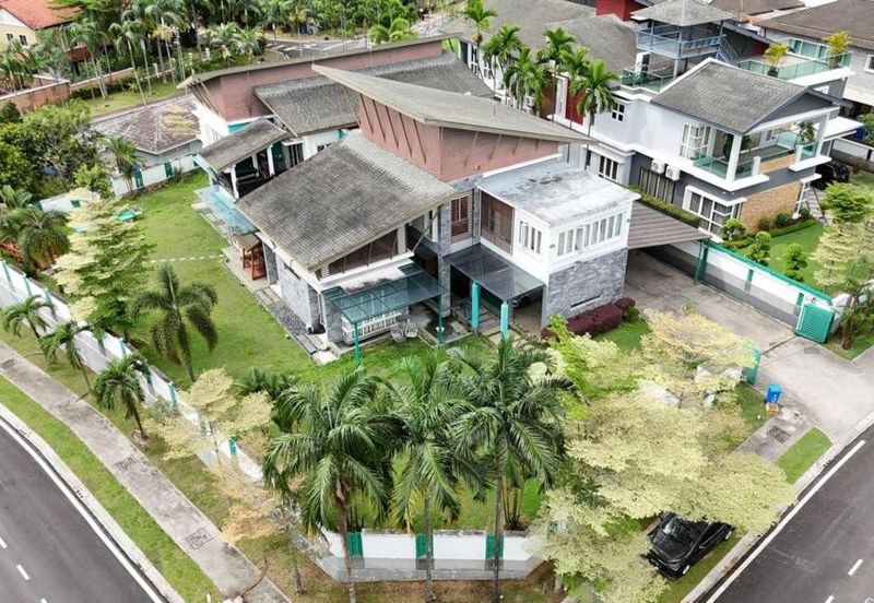  Corner Lot Double Storey Bungalow FORTE @ Jalan Titan Bukit Jelutong Shah Alam