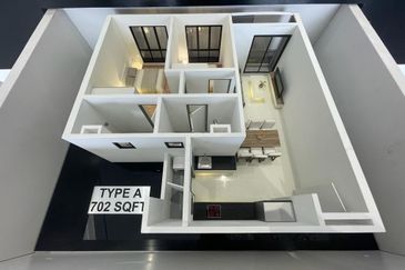 Serviced Apartment in Bandar Seri Permaisuri Quartz Queens Residenz For Sale