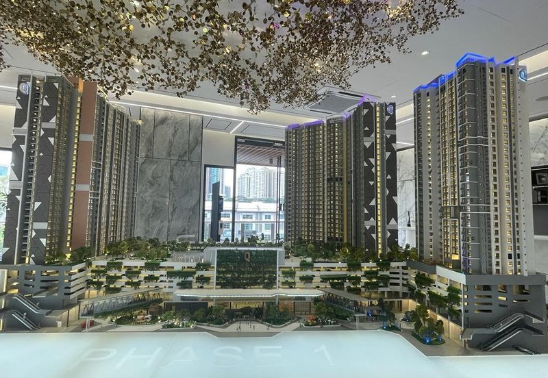 Serviced Apartment in Bandar Seri Permaisuri Quartz Queens Residenz For Sale