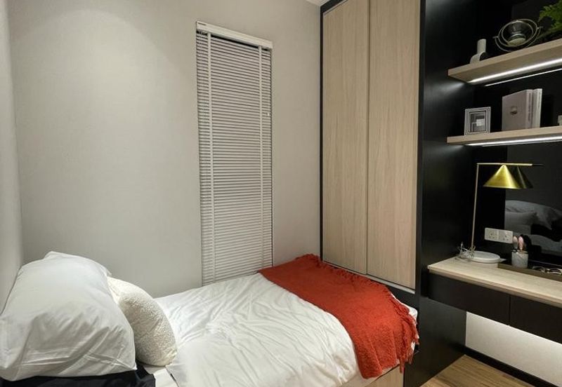 Serviced Apartment in Bandar Seri Permaisuri Quartz Queens Residenz For Sale