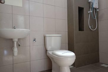 Double Storey Terrace House Yayasan Pelajaran Johor Pengerang For Sale