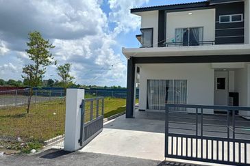 Double Storey Terrace House Yayasan Pelajaran Johor Pengerang For Sale