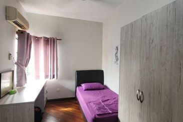 For Sale - Bungalow Double Storey Corner Jalan Bidai, Bukit Jelutong