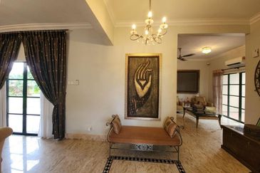 For Sale - Bungalow Double Storey Corner Jalan Bidai, Bukit Jelutong