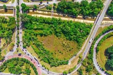 Mixed Development Land Seksyen 15 Shah Alam For Sale