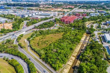 Mixed Development Land Seksyen 15 Shah Alam For Sale