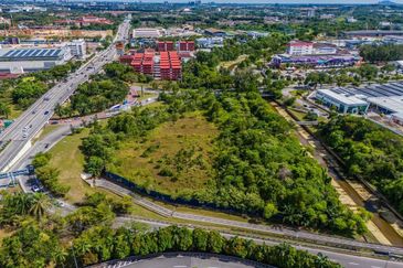 Mixed Development Land Seksyen 15 Shah Alam For Sale