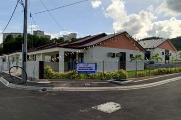 Murah Rumah Setingkat Semi D CCC ready Taman Universiti Bestari Bedong Kedah