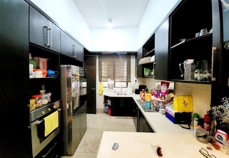 Angular Double Storey Terrace Lagenda 1 Bukit Jelutong Selangor For Sale 