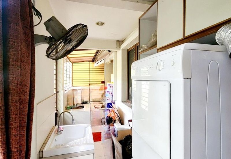 Angular Double Storey Terrace Lagenda 1 Bukit Jelutong Selangor For Sale 