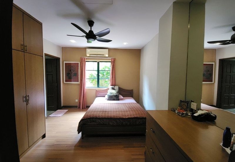 Bungalow Double Storey Corner Jalan Bidai Bukit Jelutong For Sale 