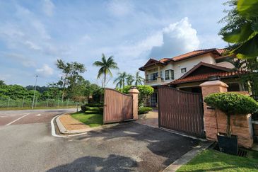 Bungalow Double Storey Corner Jalan Bidai Bukit Jelutong For Sale 