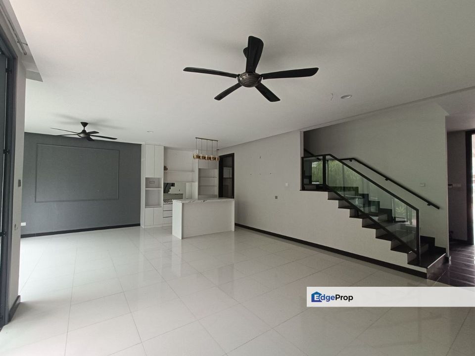  3 Storey Superlink in Thistle Grove,Denai Alam For Sale, Selangor, Denai Alam