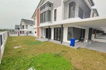 Elmina Green Three @ City of Elmina