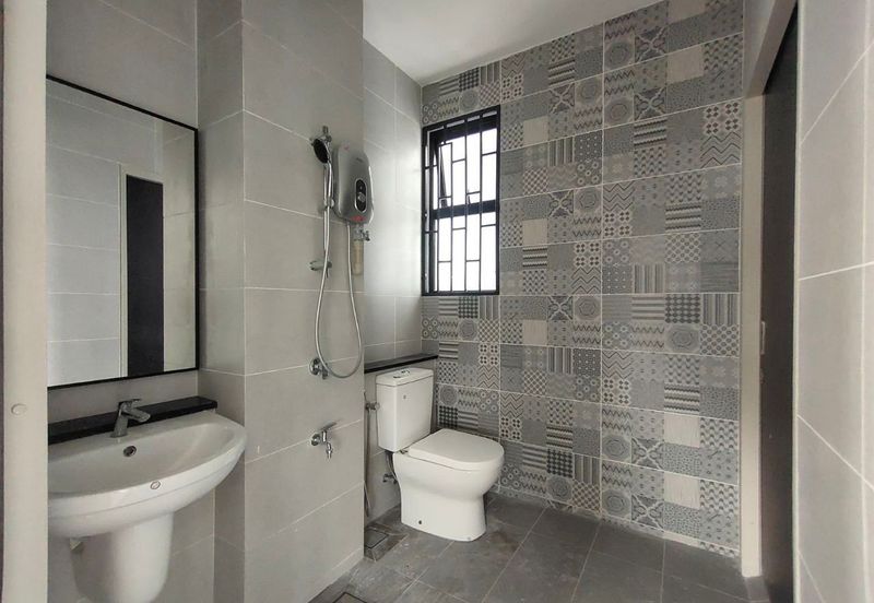 Elmina Green Three @ City of Elmina