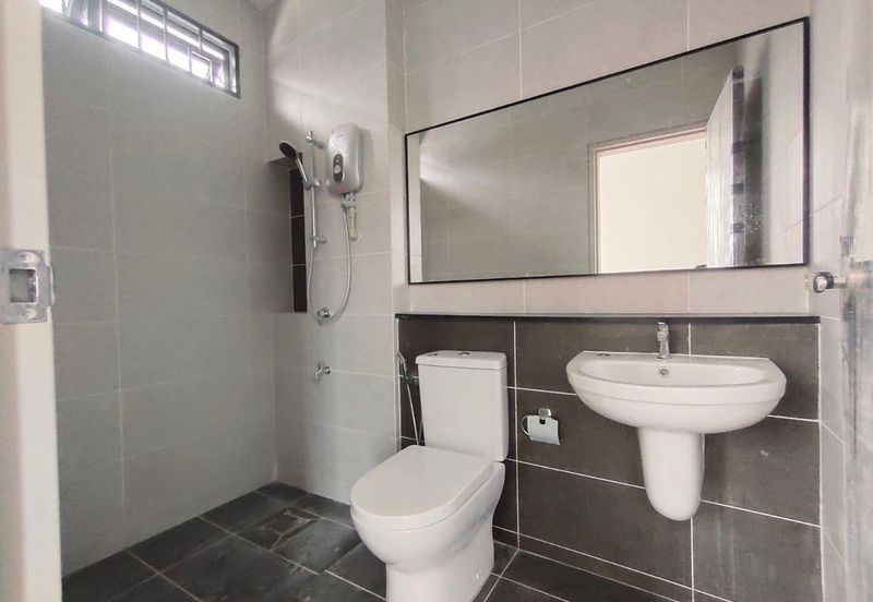 Elmina Green Three @ City of Elmina