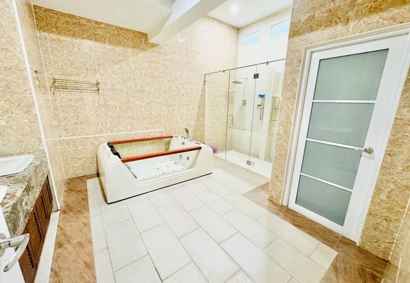 Jalan Kubah Bukit Jelutong Selangor Corner Lot Bungalow For Sale