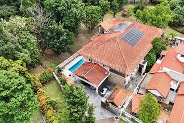 Jalan Kubah Bukit Jelutong Selangor Corner Lot Bungalow For Sale