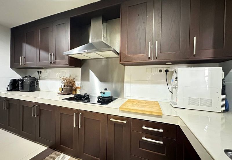 Bukit Jelutong Selangor Double Storey Courtyard For Sale