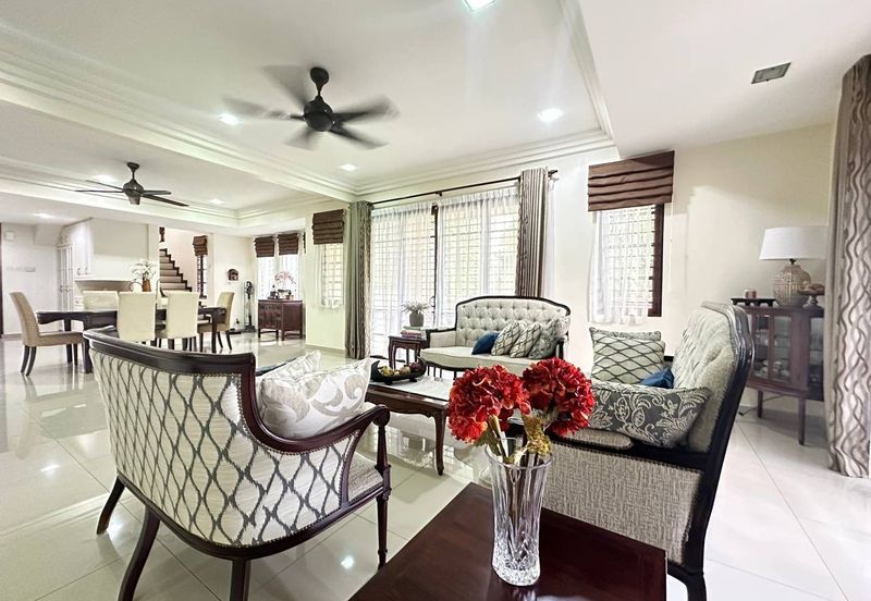 Bukit Jelutong Selangor Double Storey Courtyard For Sale