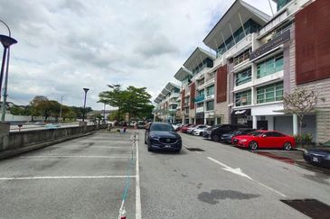 Laman Seri Business Park