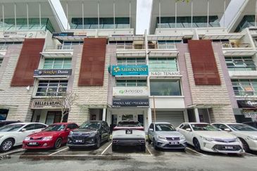 Laman Seri Business Park