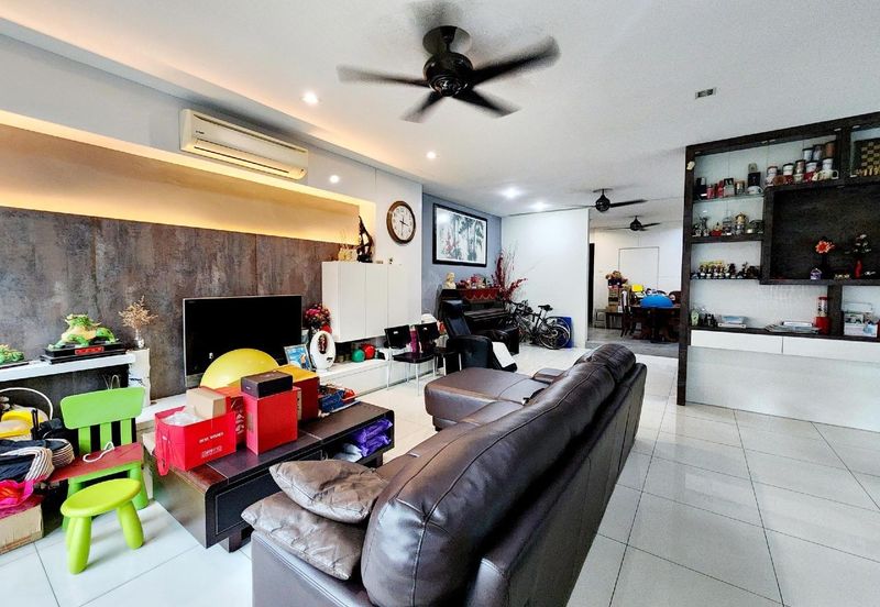 USJ Height Subang Jaya 2.5 Storey Zero Lot Bungalow For Sale