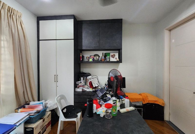 USJ Height Subang Jaya 2.5 Storey Zero Lot Bungalow For Sale