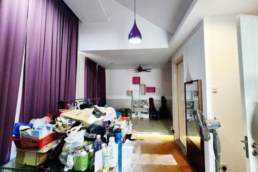 USJ Height Subang Jaya 2.5 Storey Zero Lot Bungalow For Sale