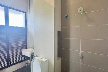 Summer Breeze @ Setia EcoHill 2