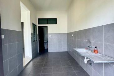 Summer Breeze @ Setia EcoHill 2