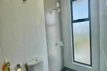 Summer Breeze @ Setia EcoHill 2