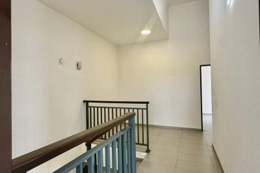 Summer Breeze @ Setia EcoHill 2