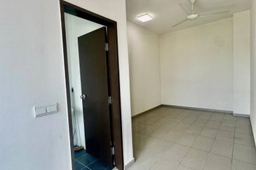 Summer Breeze @ Setia EcoHill 2