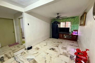 Flat PKNS, Seksyen 7
