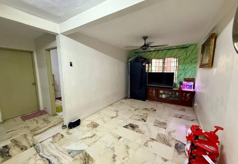 Flat PKNS, Seksyen 7