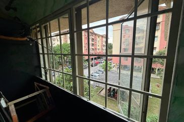 Flat PKNS, Seksyen 7