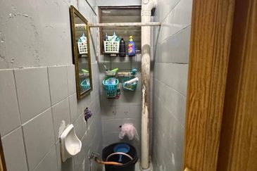 Flat PKNS, Seksyen 7