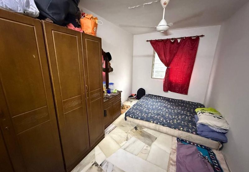 Flat PKNS, Seksyen 7