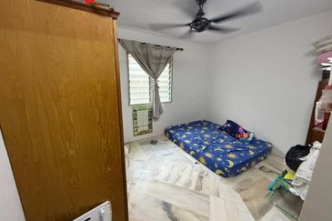 Flat PKNS, Seksyen 7