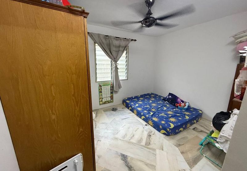 Flat PKNS, Seksyen 7