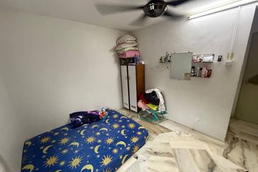 Flat PKNS, Seksyen 7