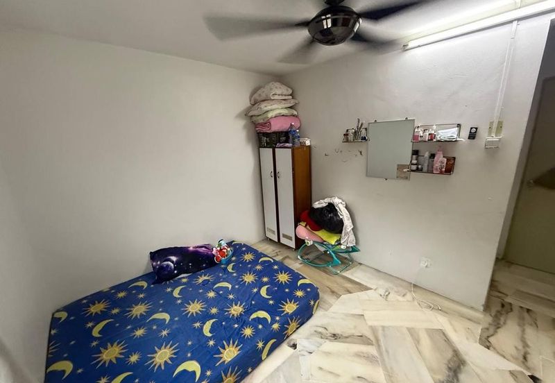 Flat PKNS, Seksyen 7