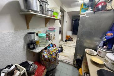 Flat PKNS, Seksyen 7