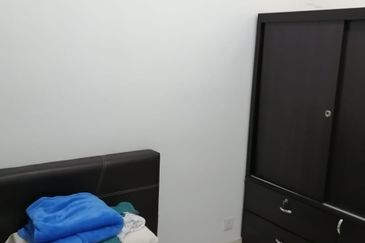 Dedaun Hijau (Greenfield Regency)