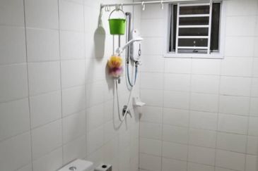 Dedaun Hijau (Greenfield Regency)